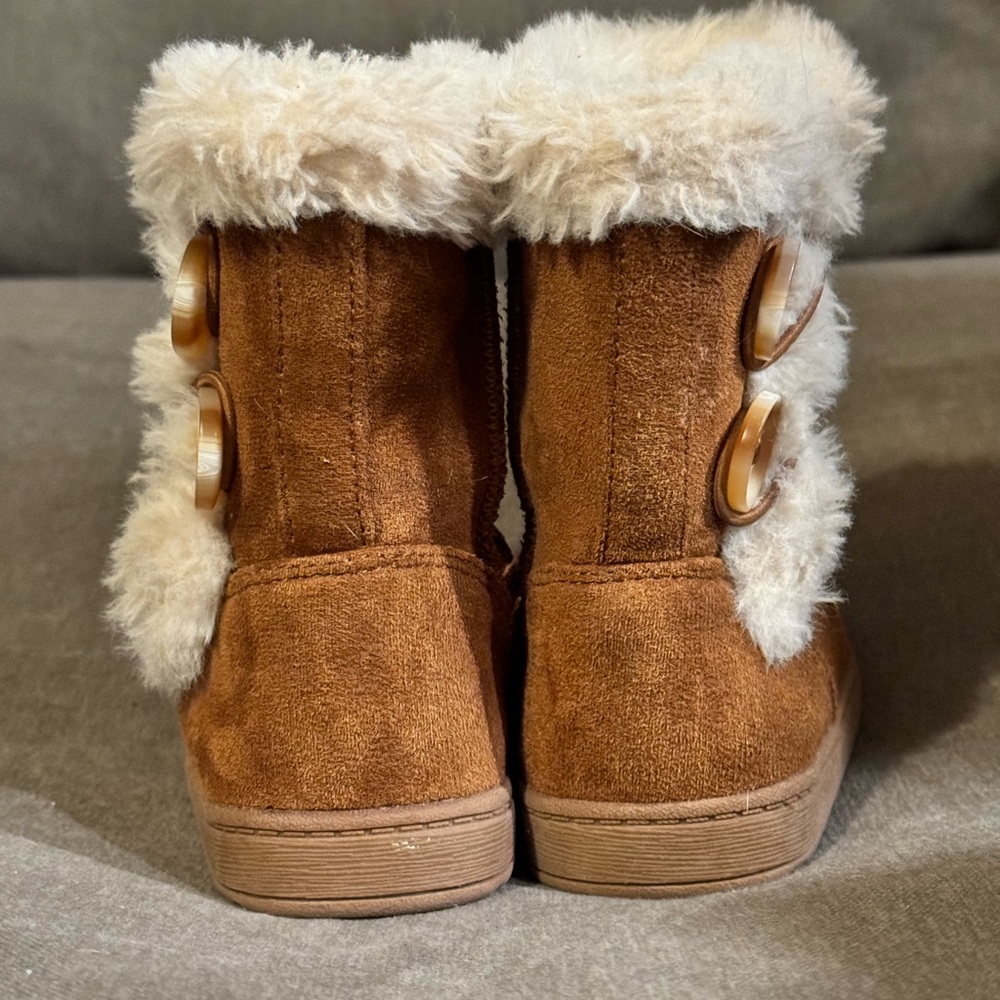 Toddler boots size 5
